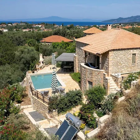 Spiti-manolis Lévktron