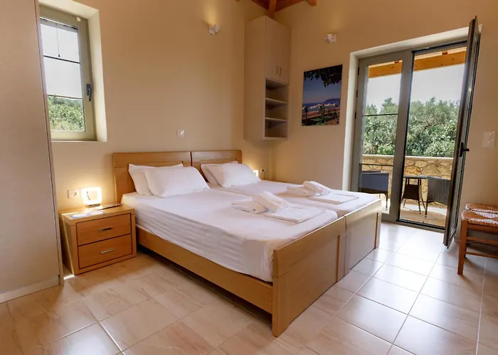 Spiti-manolis Lévktron